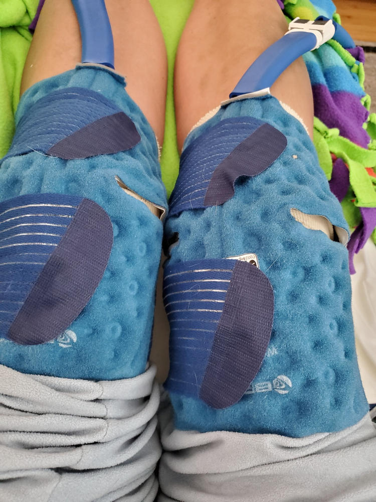 Polar Care Cube Knee Pad - Customer Photo From Jamey Customs