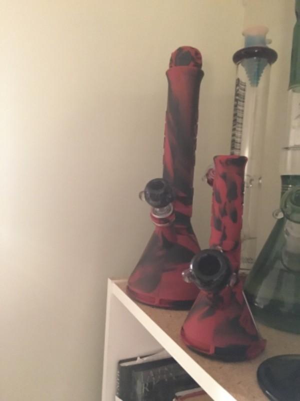 Eyce Silicone Mini Beaker Bong - Customer Photo From RIchard Lakota