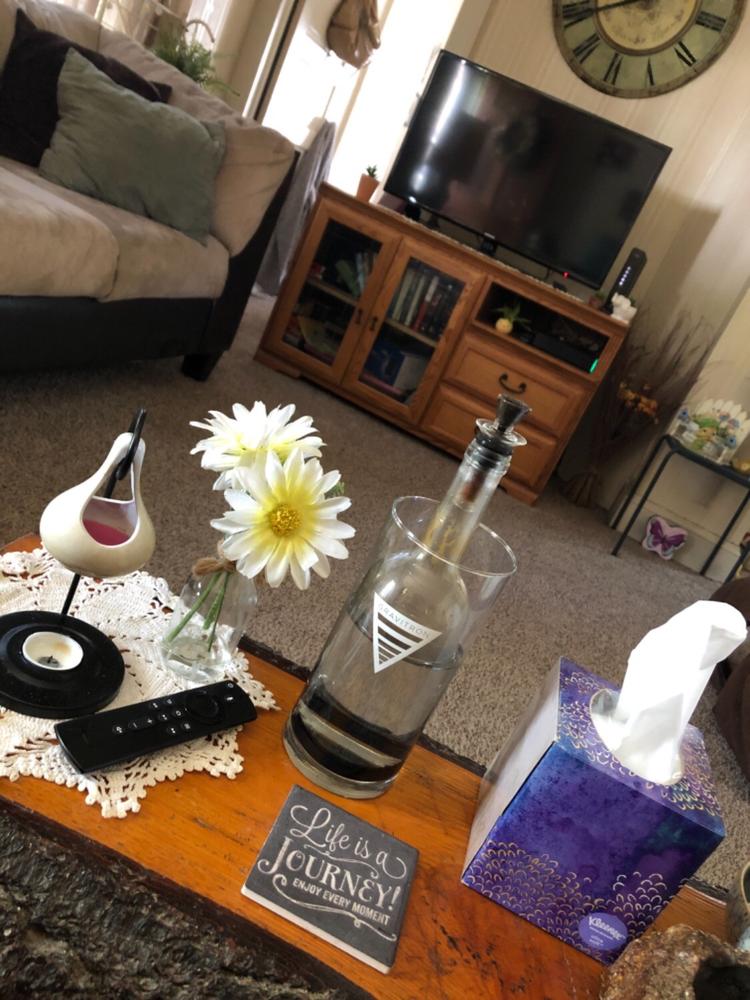 Grav® Medium Gravitron Gravity Bong - Customer Photo From chelsea b.