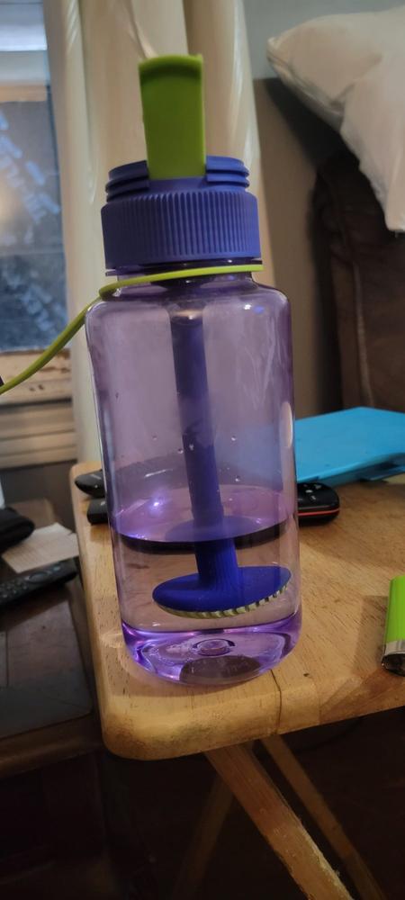Puffco Budsy Water Bottle Bong - Customer Photo From Jenny Reeder