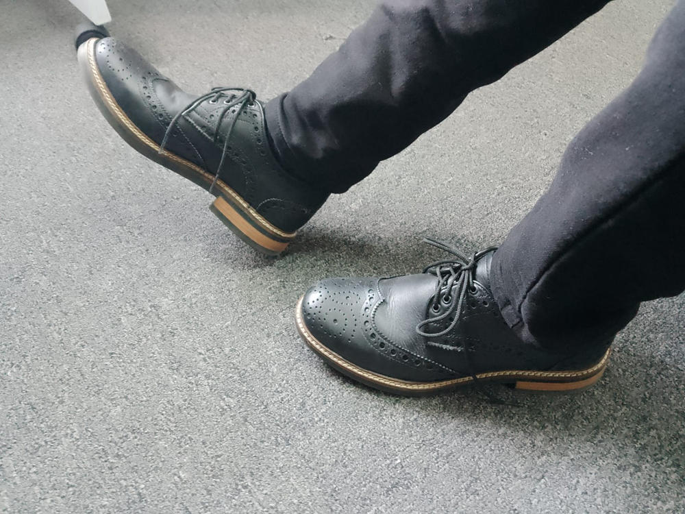 Zapatos Negros Para Hombre Estilo Brogue I Viceversa - ViceversaOriginal