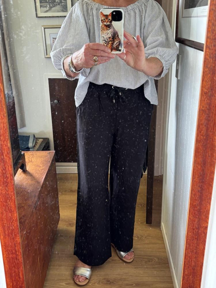 Moke Indiana Wide Leg Pants Black with Satin - Customer Photo From Hanne Andersen