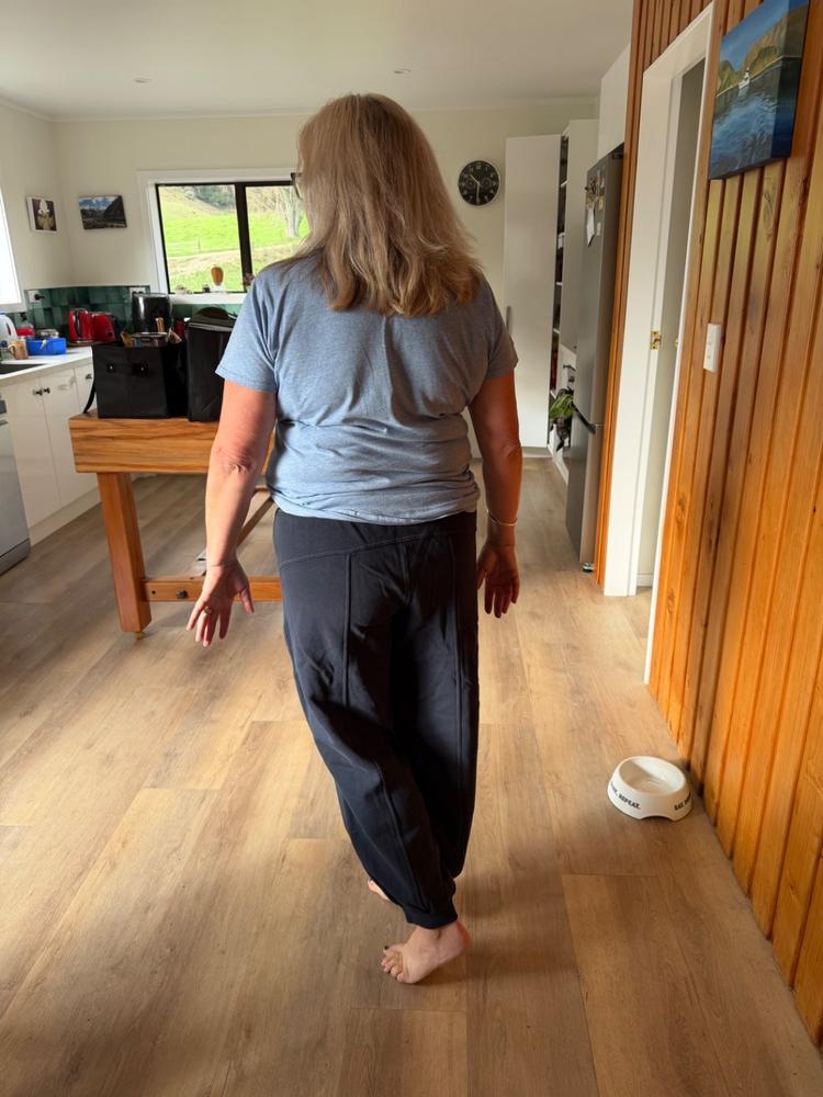 Foxwood Leo Trackpants Dark Sapphire - Customer Photo From Liz Nelson