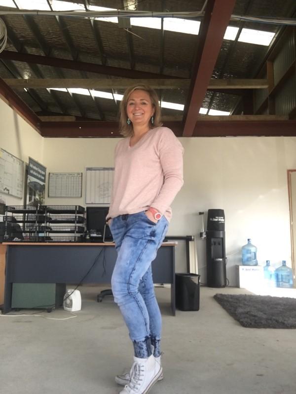 Home Lee Weekender Jeans Snow Wash - Customer Photo From Lucy R.