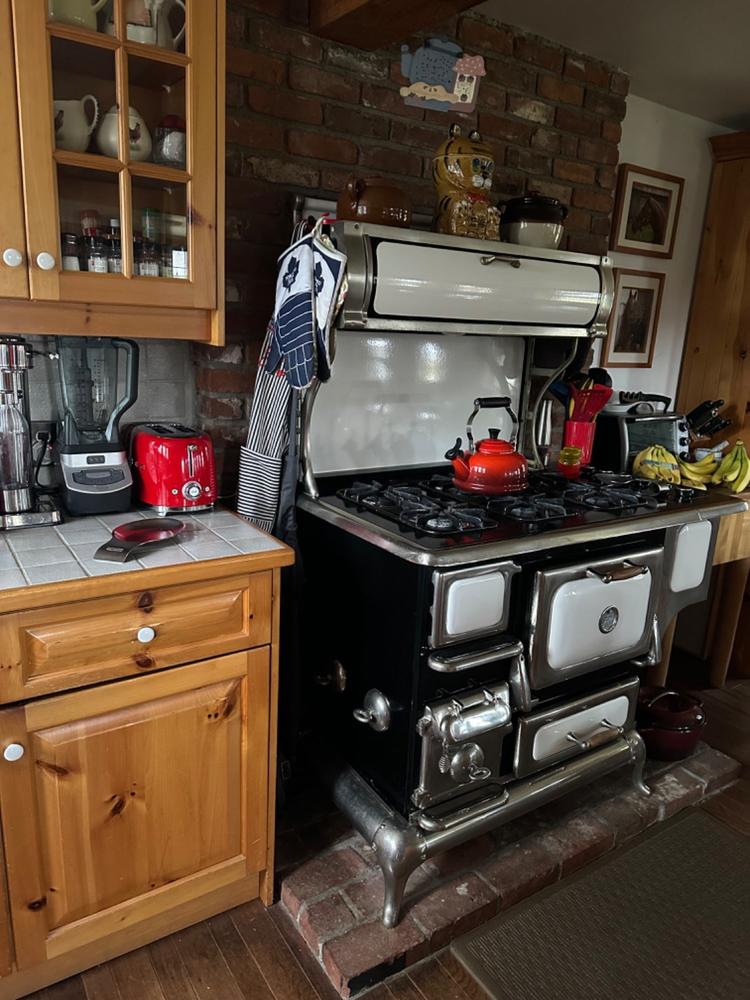 Smeg 2-Slice Chrome Toaster — Kitchen Collage