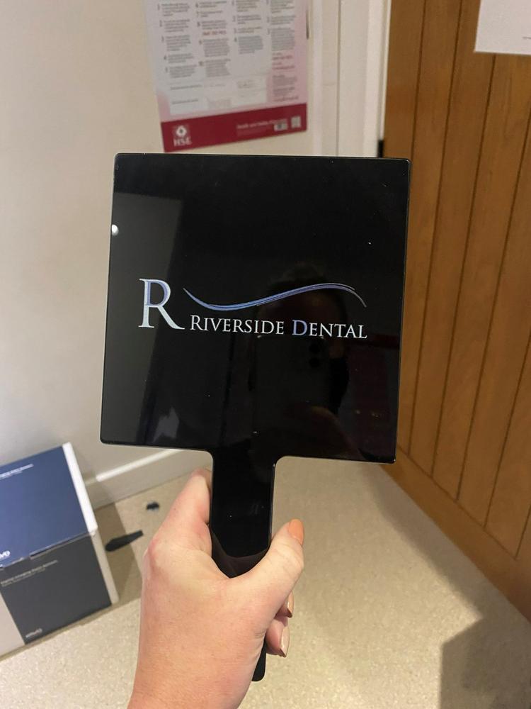 Handheld Makeup Mirror - Customer Photo From Gemma S.