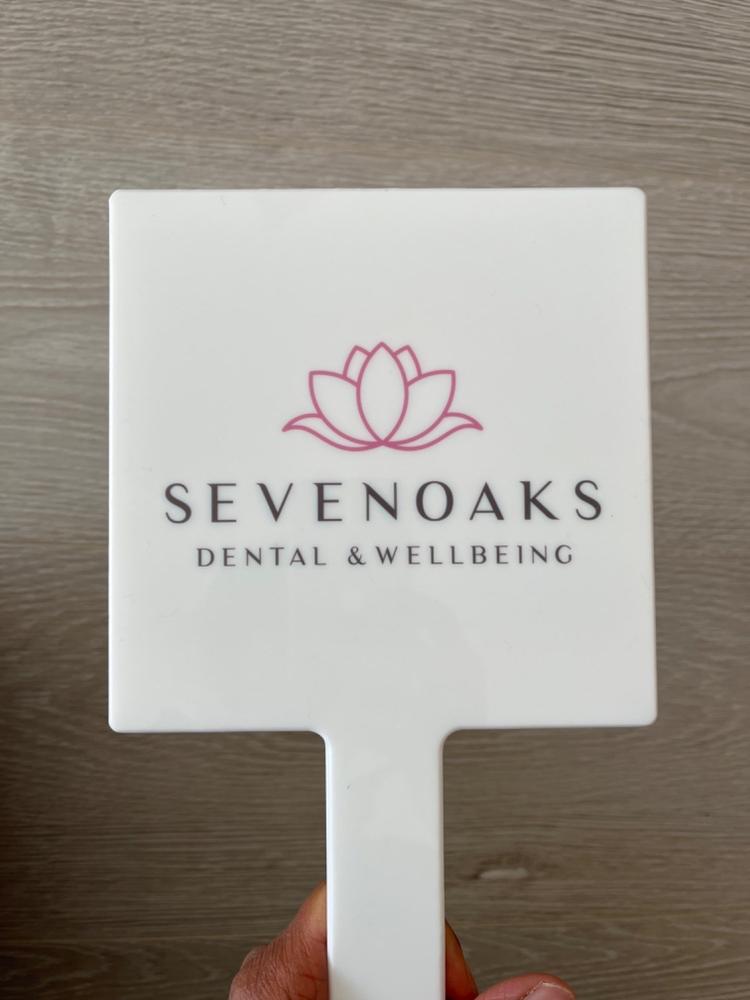 Handheld Makeup Mirror - Customer Photo From Anita S.