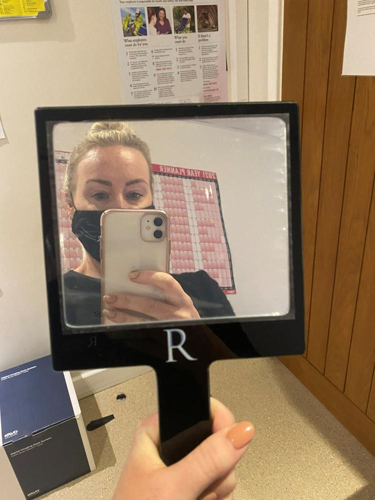 Handheld Makeup Mirror - Customer Photo From Gemma S.