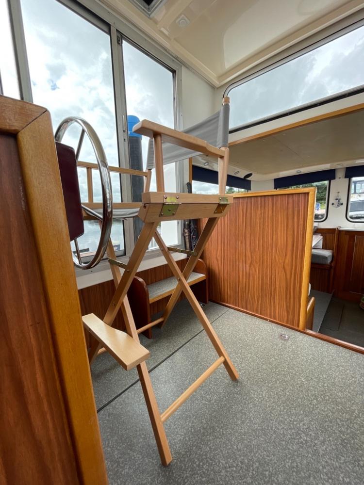 Premium Tall Makeup Chair - Customer Photo From Celine M.