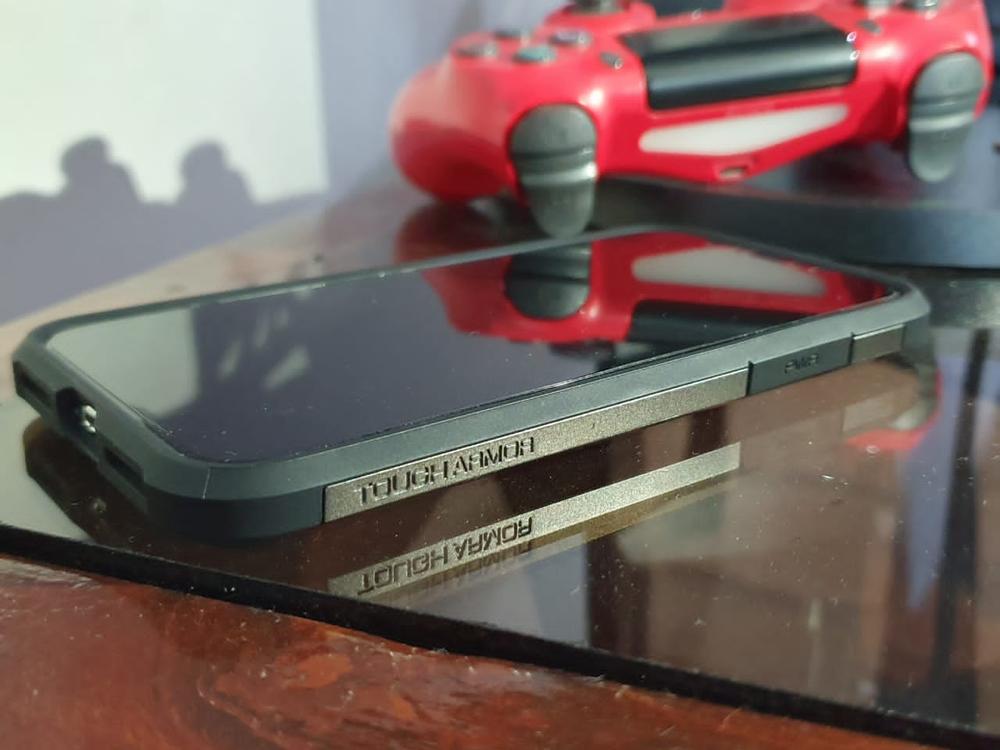 iPhone XS Case Tough Armor Gunmetal (Ver.2) by Spigen 063CS25119 - Customer Photo From Muhammad Ahmed