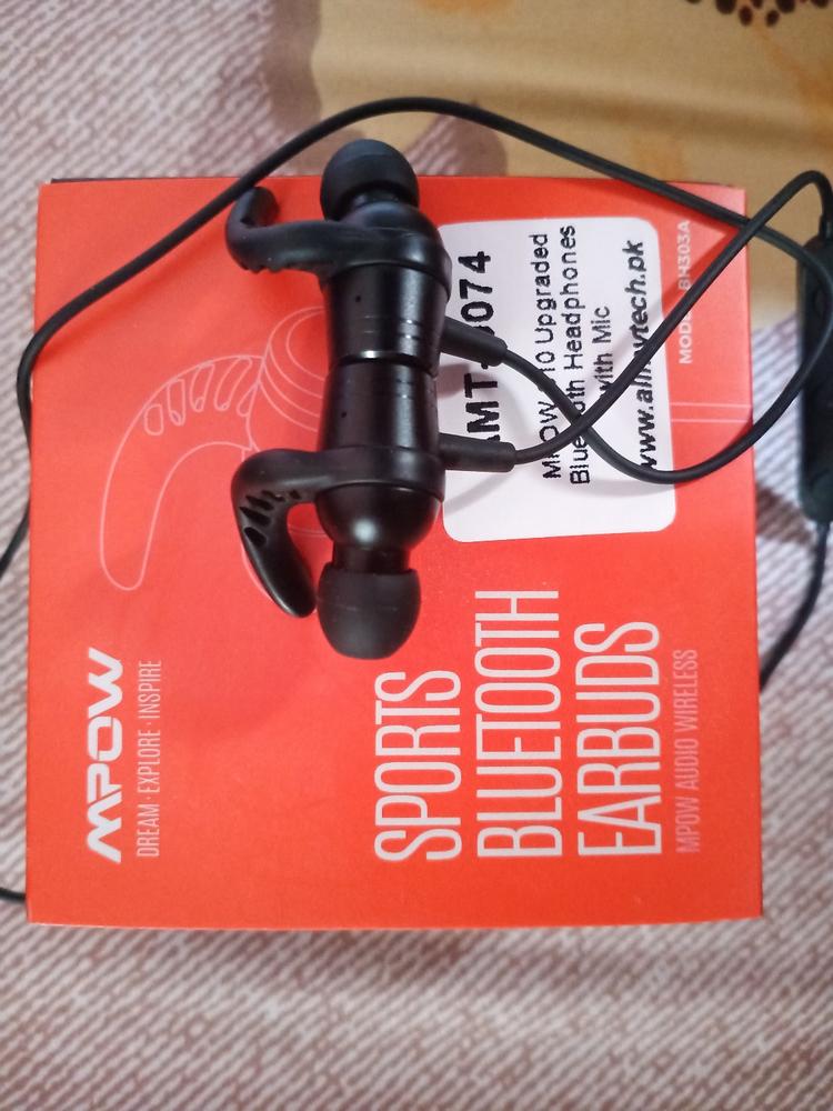 S10 MPOW Upgraded Bluetooth Headphones, 8-10 Hrs Magnetic Wireless Headphones w / Mic, CVC 6.0 Noise Cancelling Mic - Customer Photo From Wajahat Arif
