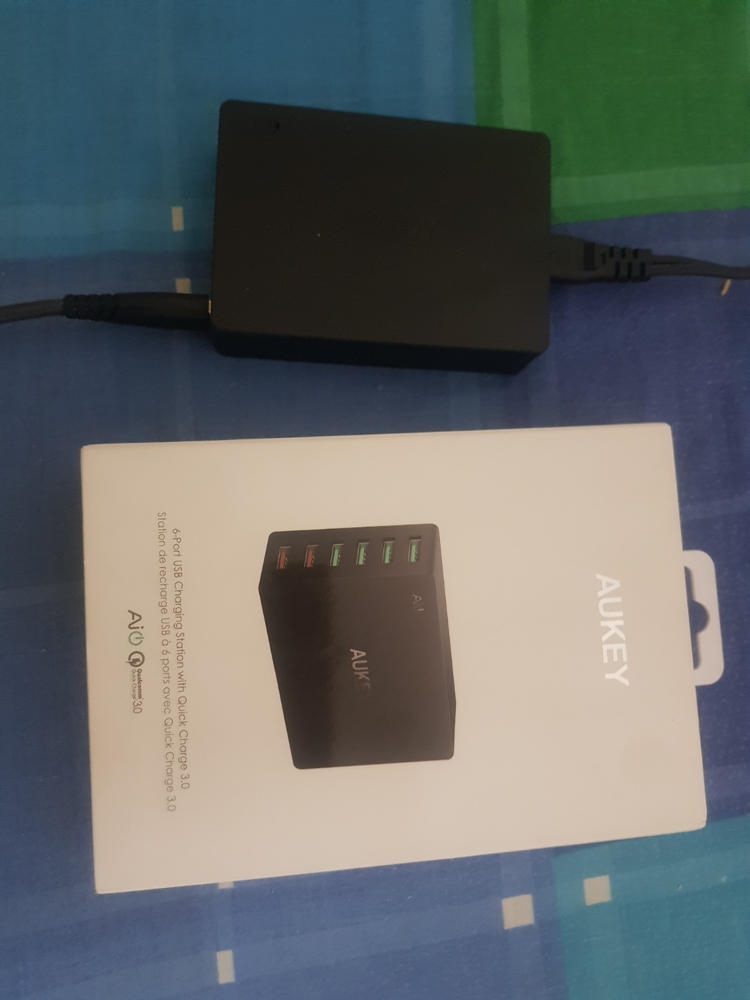 AUKEY Quick Charge 3.0 60W USB Charger with 6-Port USB Charging Station - PA-T11 - Customer Photo From Hamza Khan