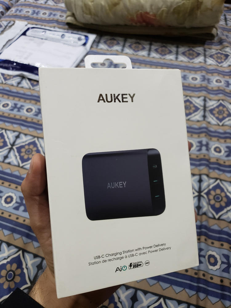 AUKEY USB C Charger with 60W Power Delivery 3.0 & Dual Port USB Charger - PA-Y12 - Customer Photo From M. Muneeb Khan