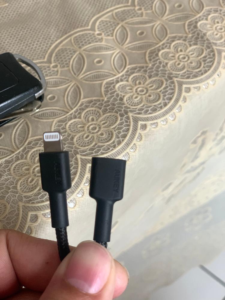 Aukey MFI Braided Nylon USB C To Lightning Cable 1m/ 3.3ft - CB-CL1 - Customer Photo From Muhammad Adil
