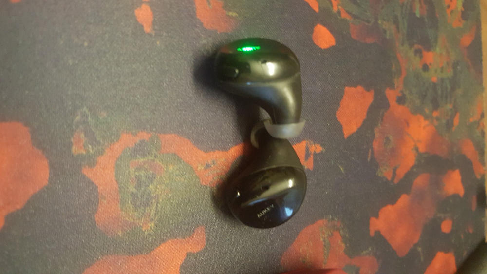 Aukey TWS True Wireless Stereo Earbuds With Charging Case - EP-T1 - Customer Photo From Sohaib Hussain