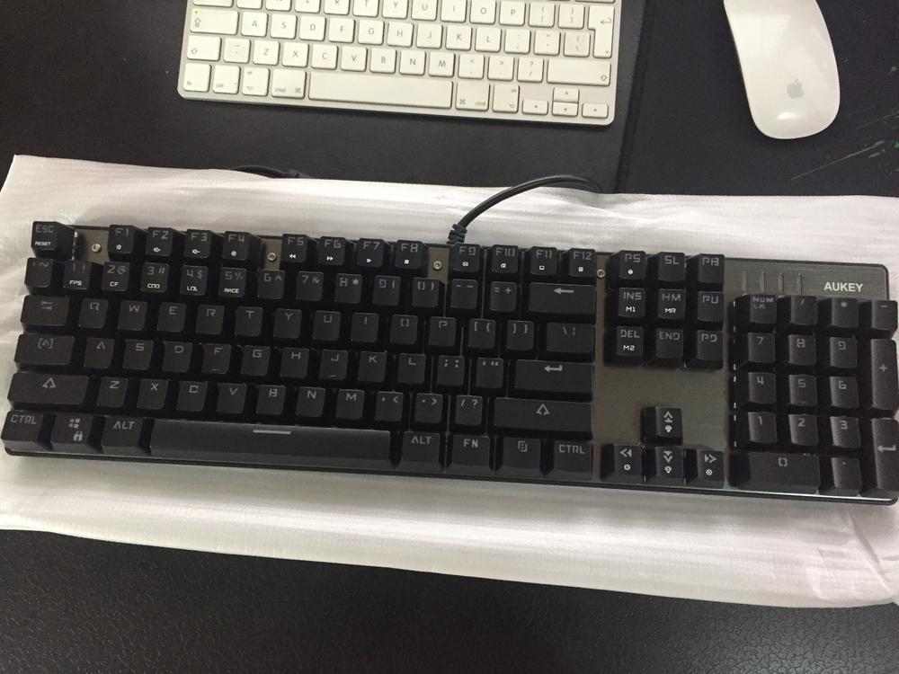 AUKEY Mechanical Keyboard Blue Switch, 104-Key RGB Backlit Gaming Keyboard with Customizable Lighting Effects, Aluminium USB Wired Keyboard - KM-G3 - Customer Photo From Adeel Z.