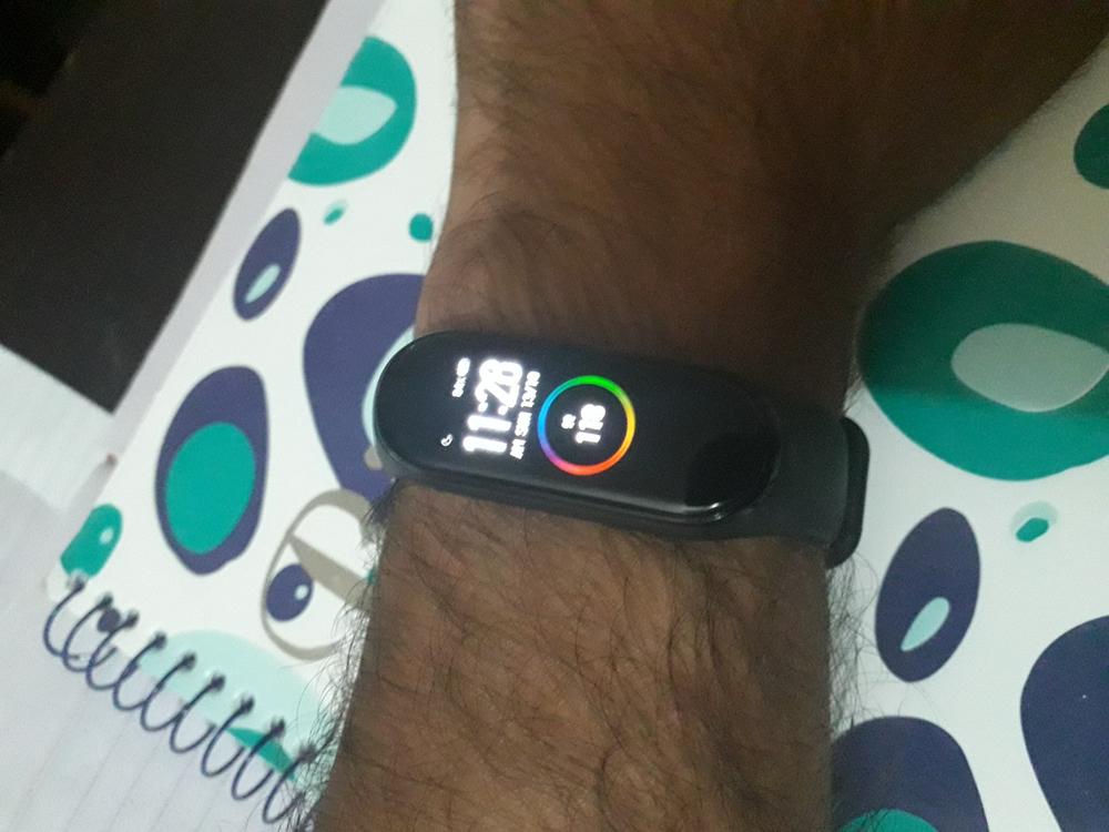 Mi Band 4 Fitness Band - Black with AMOLED Screen - Customer Photo From Syed M.