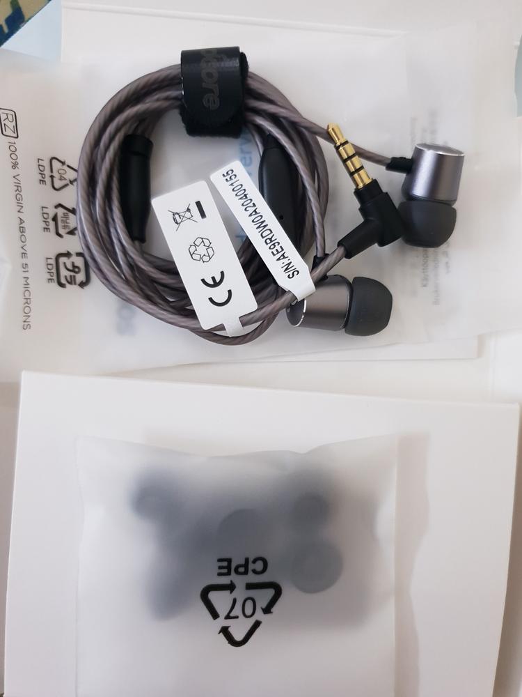 Anker Soundbuds Verve Built-In Microphone - Black/Gray - A3801YF2 - Customer Photo From Salman Khan