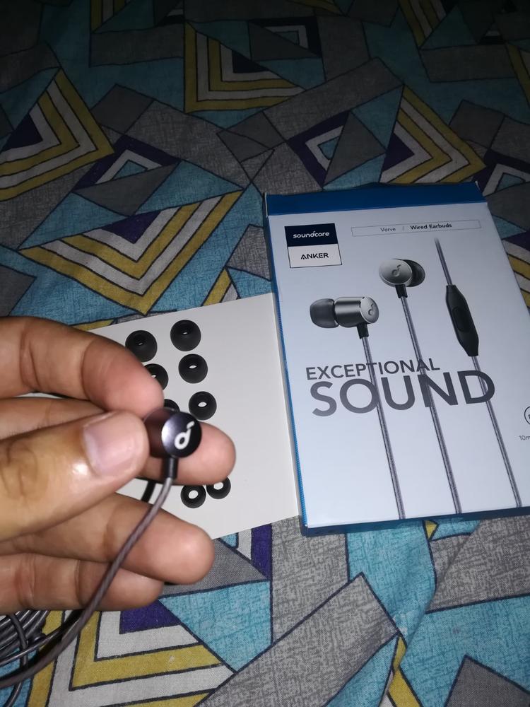 Anker Soundbuds Verve Built-In Microphone - Black/Gray - A3801YF2 - Customer Photo From Ali Shehroze