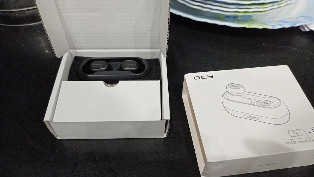 T1C Upgraded True Wireless Earbuds Bluetooth 5.0 by QCY - Black - Customer Photo From Mirza hammad