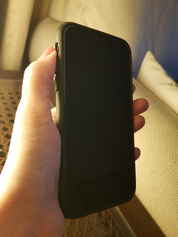 iPhone 11 Ultra Hybrid Case by Spigen Matte Black - 076CS27186 - Customer Photo From Hammad Kakakhel 