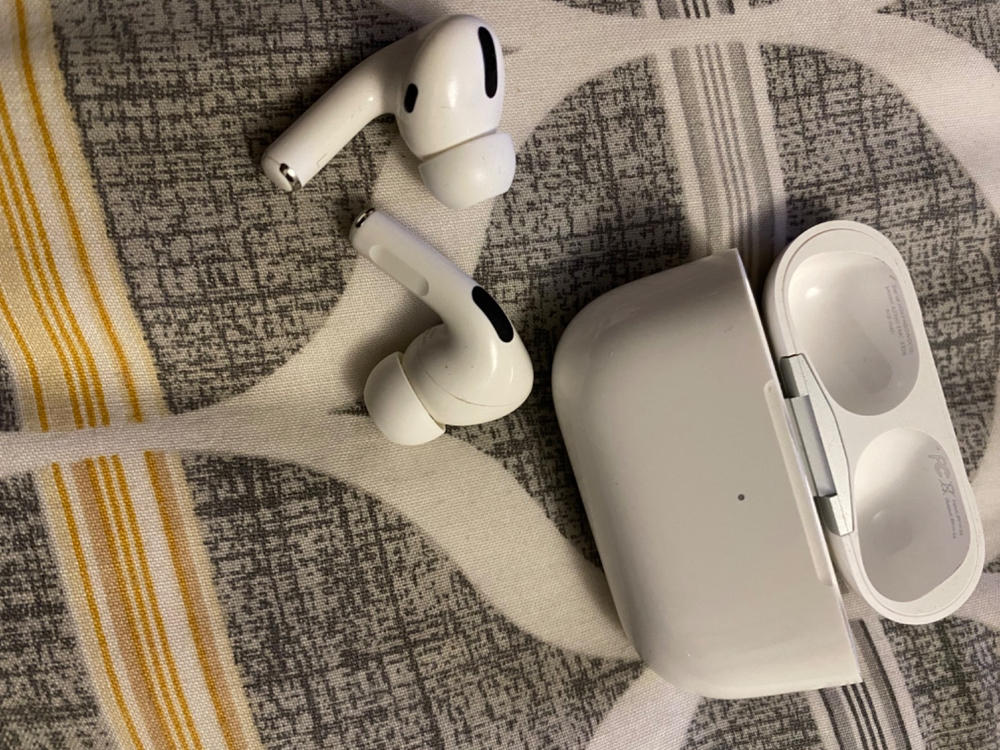 Airpods Pro with Active Noise Cancellation & Transparency Mode by Apple - White - MWP22 - Customer Photo From Waqar Malik