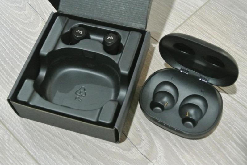MPOW M20 aptX 3D Sound, IPX7 Waterproof, 106 Hrs Battery True Wireless Earbuds � Black - Customer Photo From Amazon Imports