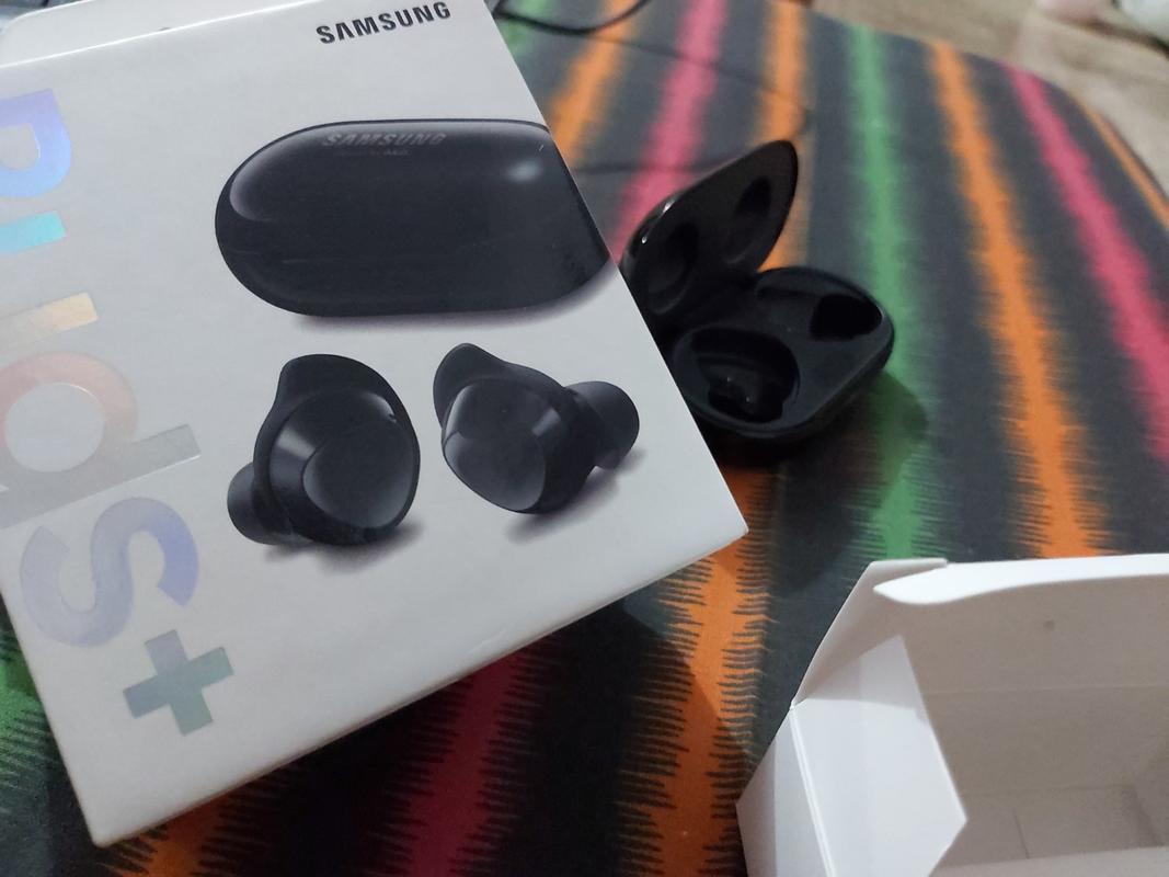 galaxy buds cosmic black