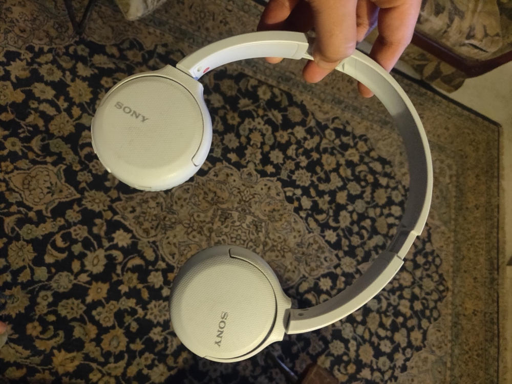 Sony WH-CH510 Wireless On Ear Headphones - White - Customer Photo From Zeeshan Azam