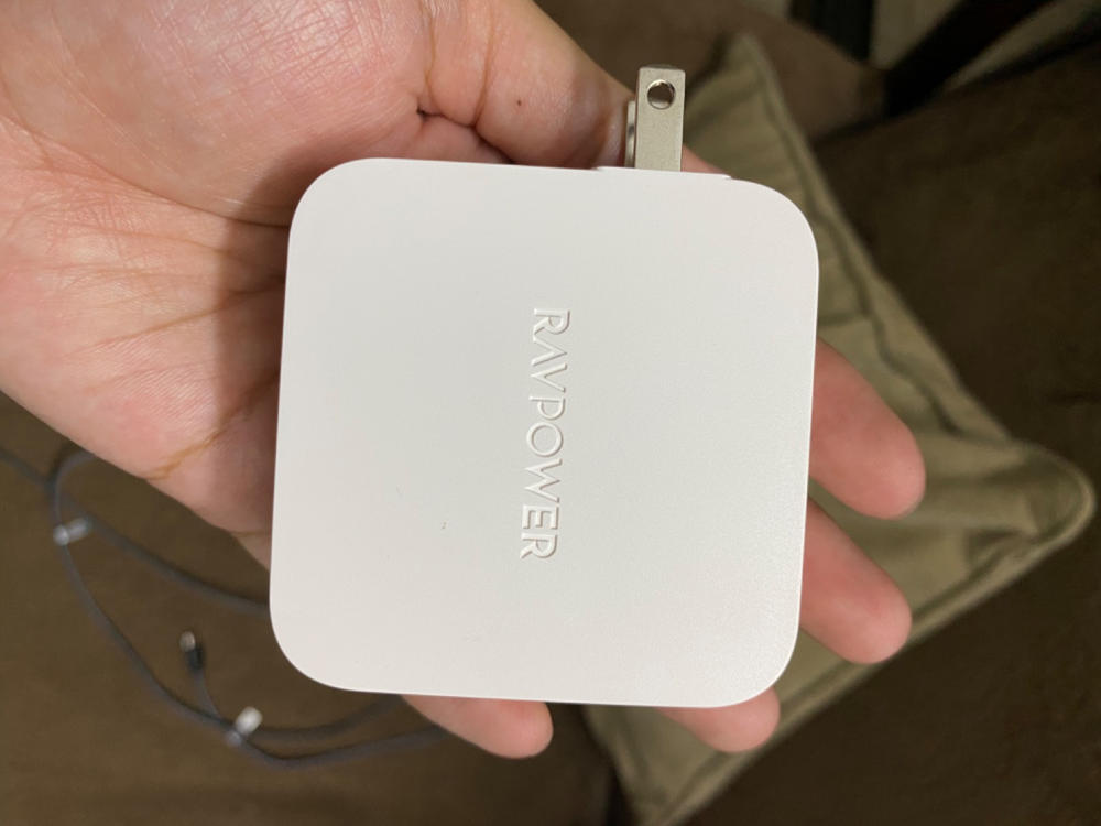 RAVPower 61W Wall Charger PD 3.0 Dual Port Fast Charging Power Delivery for Macbooks, Laptops & iPhones - RP-PC105 - White - Customer Photo From Sarmad Javed
