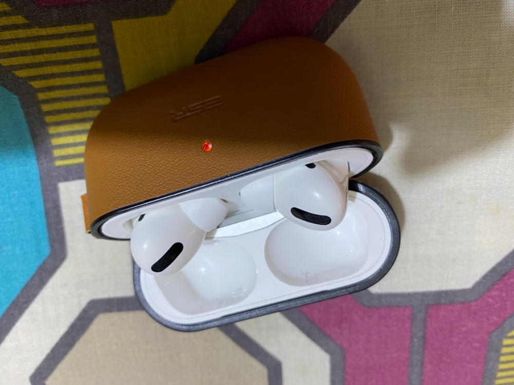 Metro Light Leather Protective Case for Airpods Pro by ESR - Brown - Customer Photo From Muhammad Anas