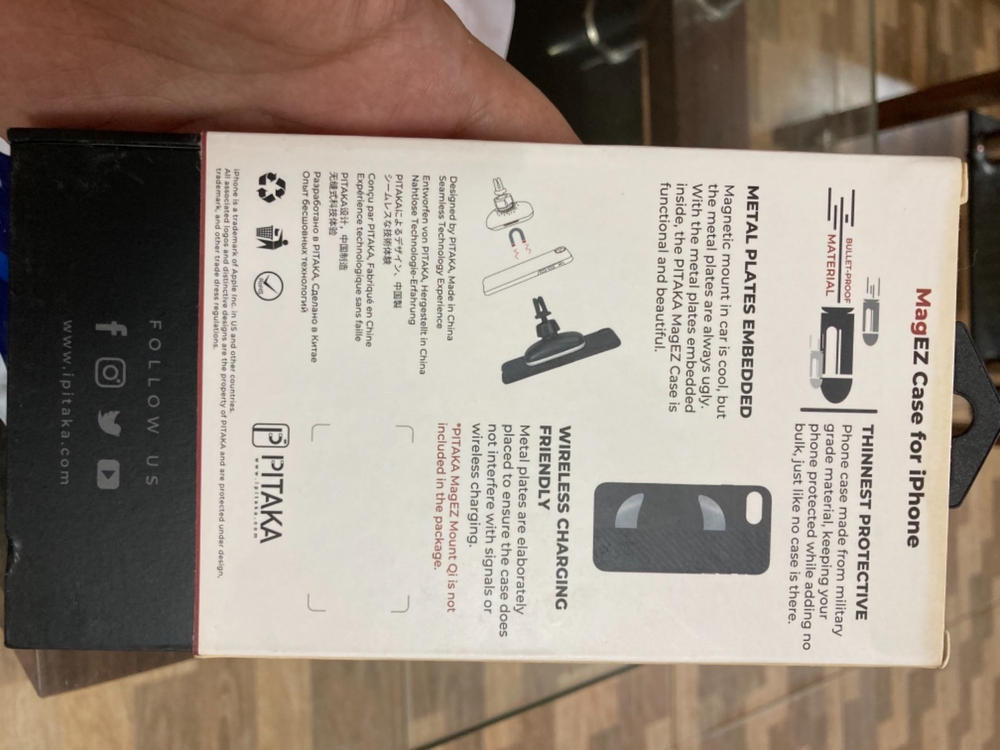 iPhone SE 2020 Aramid MagEZ Case by PITAKA - Black / Grey Twill also for iPhone 7 & iPhone 8 - Customer Photo From usman nisar