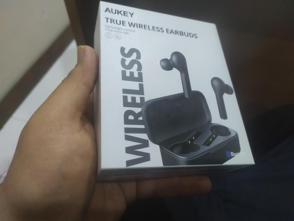AUKEY  True Wireless Earbuds with Noise Cancellation Mic -EP-T21 - Black - Customer Photo From talha pidha