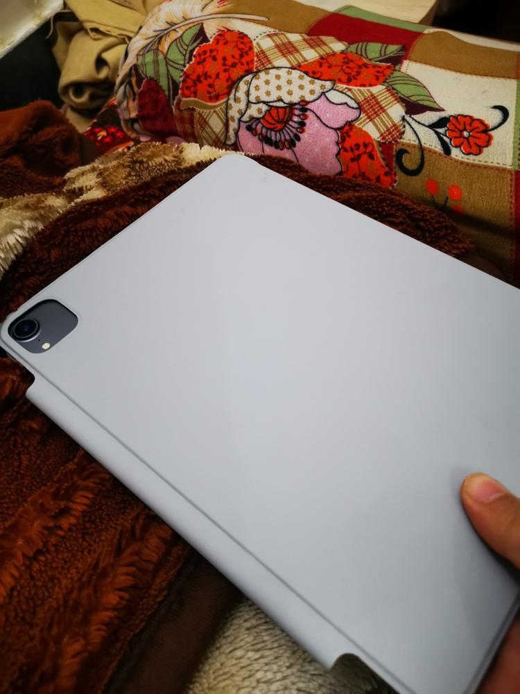 iPad Pro 11 2020 Rebound Magnetic Smart Case Convenient Magnetic Attachment Supports Pencil Pairing & Charging - Silver Gray also iPad Pro 11 2018 - Customer Photo From Abbas Mubarak