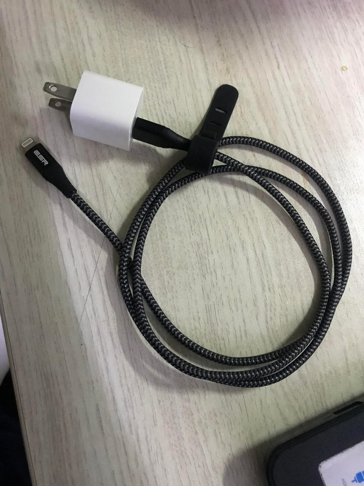 USB A to Lightning Cable MFi Certified Nylon Braided by ESR - 3 Feet - Black - Customer Photo From Sohaib Shaikh