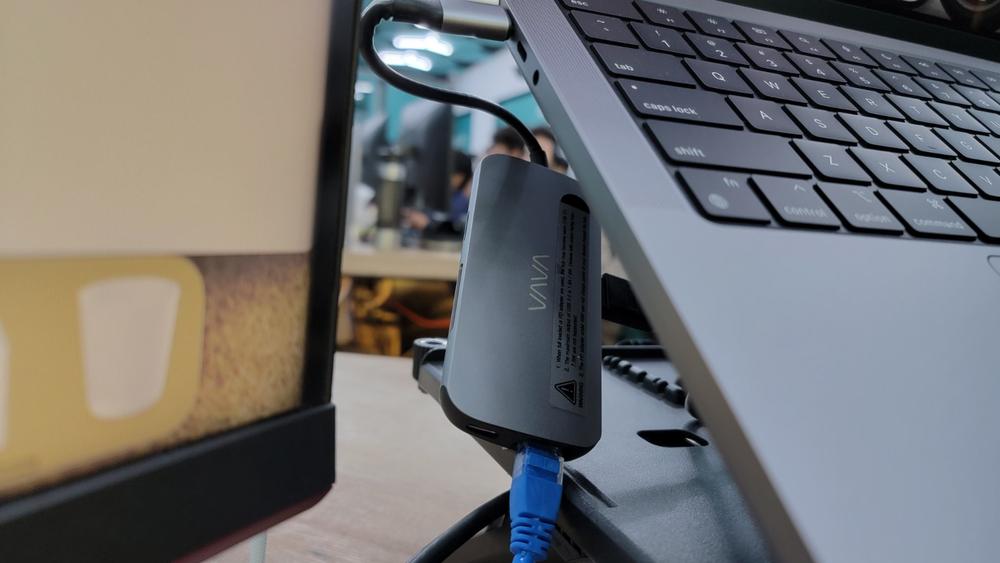VAVA USB C Hub 8-in-1 Multiport Adapter with 4K HDMI Port, 1 Gbps Ethernet Port, USB C Power Delivery, SD/TF Card Reader, 3 USB 3.0 Ports for MacBook Pro and Type C Windows Laptops - VA-UC006 - Customer Photo From Ahsan Khatri
