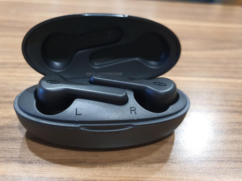 TaoTronics SoundLiberty 53 [2020 Upgrade] in-Ear Wireless Headphones IPX8 Waterproof 50H Playtime TWS Bass Stereo Bluetooth Earbuds - Black - TT-BH053 - Customer Photo From Muhammad Usman