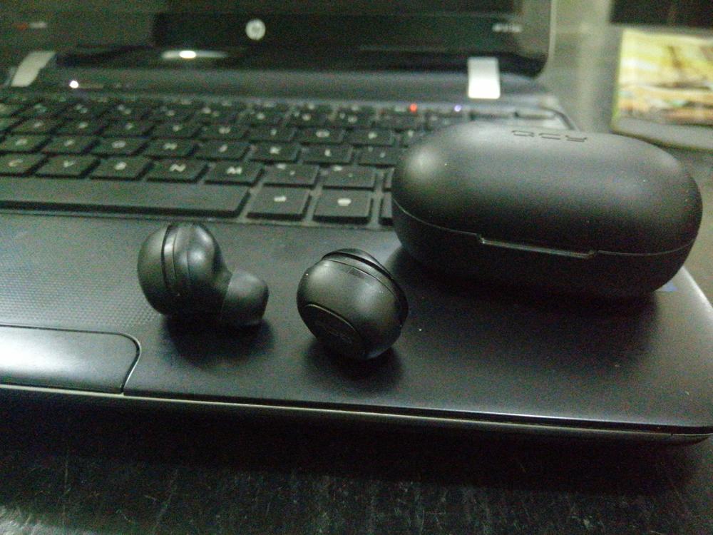 QCY T9S True Wireless Bluetooth 5.0 Earbuds TWS Sports Low Latency Binaural In-ear Headphone - Black - Customer Photo From Farhan Tariq Khan