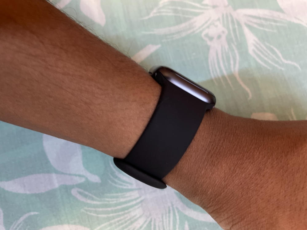 Apple Watch Band for 40mm / 38mm Silicone Fit by Spigen for Models 6/SE/5/4/3/2/1 - Black - 061MP25405 - Customer Photo From Bazil Ather