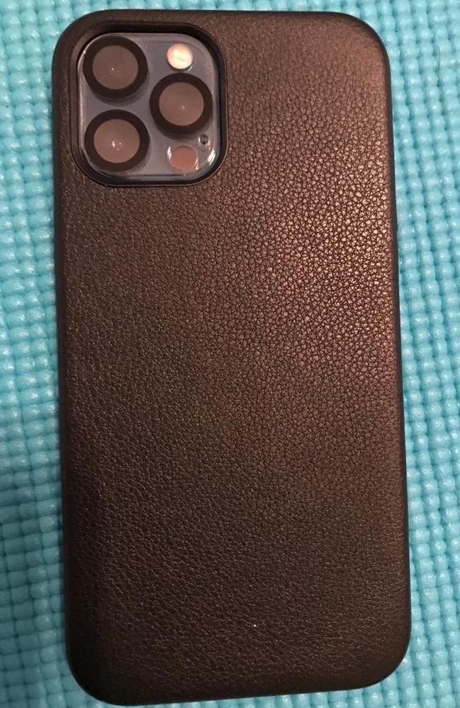 Apple iPhone 12 / iPhone 12 Pro Metro Premium Real Leather Case by ESR � Black - Customer Photo From Amazon Reviews