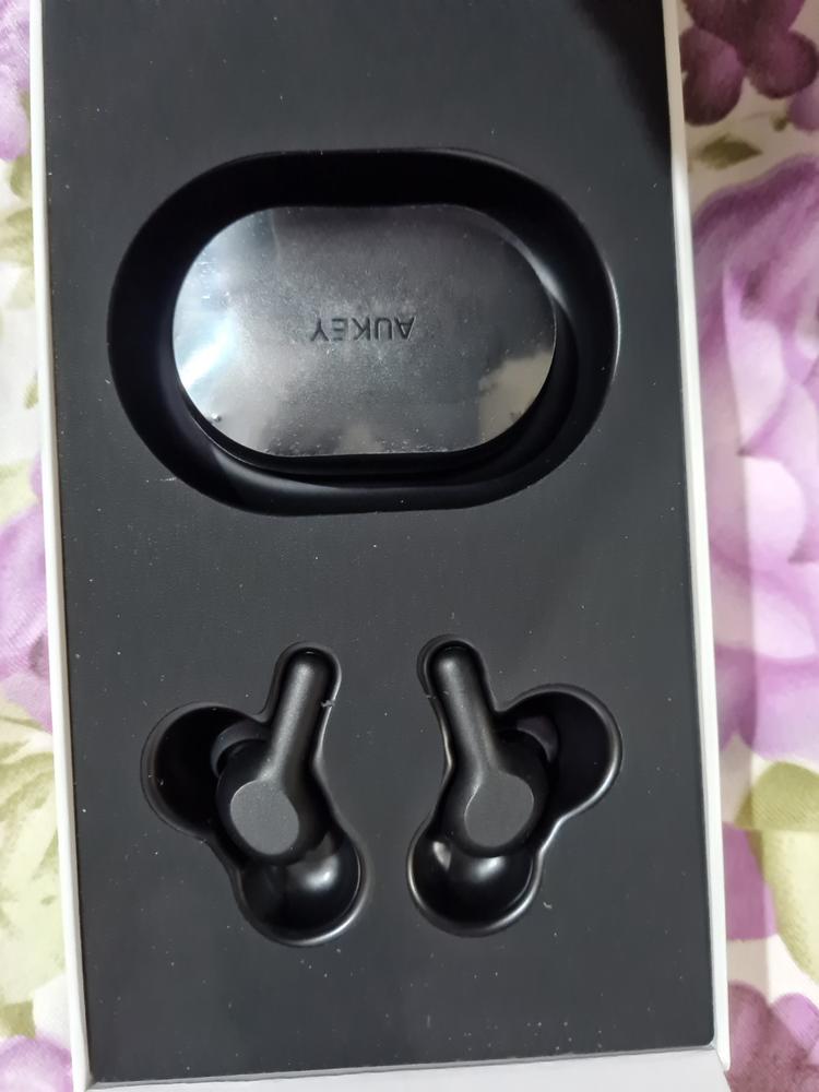 Aukey Wireless Buds with USB C Quick Charger, 25H Playtime - EP-T25 - Customer Photo From Asad Ali