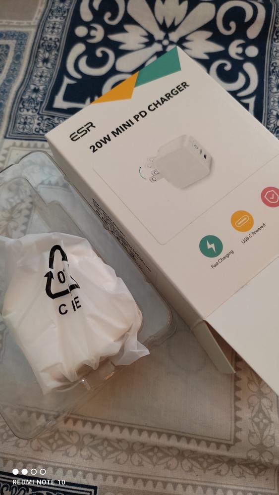 iPhone 12 20W Mini PD Charger Fast Charging Adapter by ESR - White - US Foldable Plug - Customer Photo From Muhammad Umer