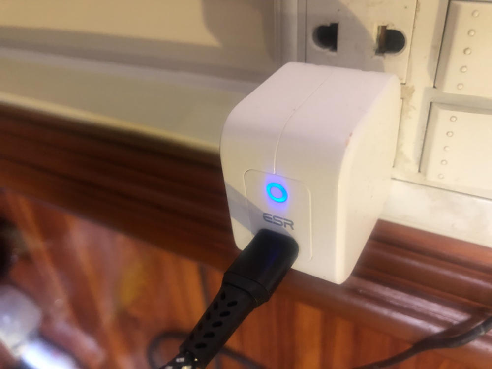 iPhone 13 / iPhone 12 20W Mini PD Charger Fast Charging Adapter by ESR - White - US Foldable Plug - Customer Photo From Emaad Durrani