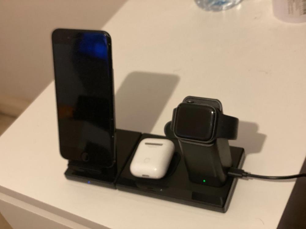 ESR 3 in 1 Wireless Charging Station, 15W for iPhone/AirPods/Apple Watch, Fast Wireless Charging Stand - Customer Photo From Amazon Review