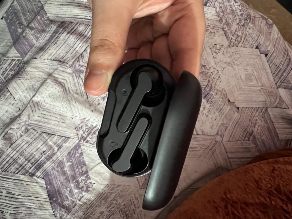 Mpow MBits S True Wireless Earbuds w/Mic, CVC8.0 Noise Cancelling Headphones, Bluetooth 5.0 Earphones Charging Case, Deep Bass/IPX8 Waterproof/35H Playtime/Touch Control/3 Mode - Black - Customer Photo From Anum Khalid