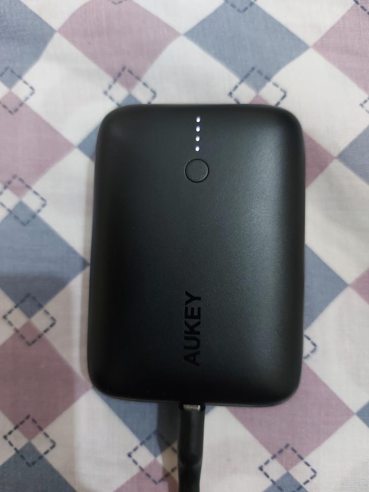 Aukey TK-2 iPhone 12 Bundle, Omnia Mini 20W USB C Charger, 10000mAh Power Bank with 18W PD and Impulse MFi Braided Nylon USB C to Lightning Cable - Black - Customer Photo From Zohaib Asghar