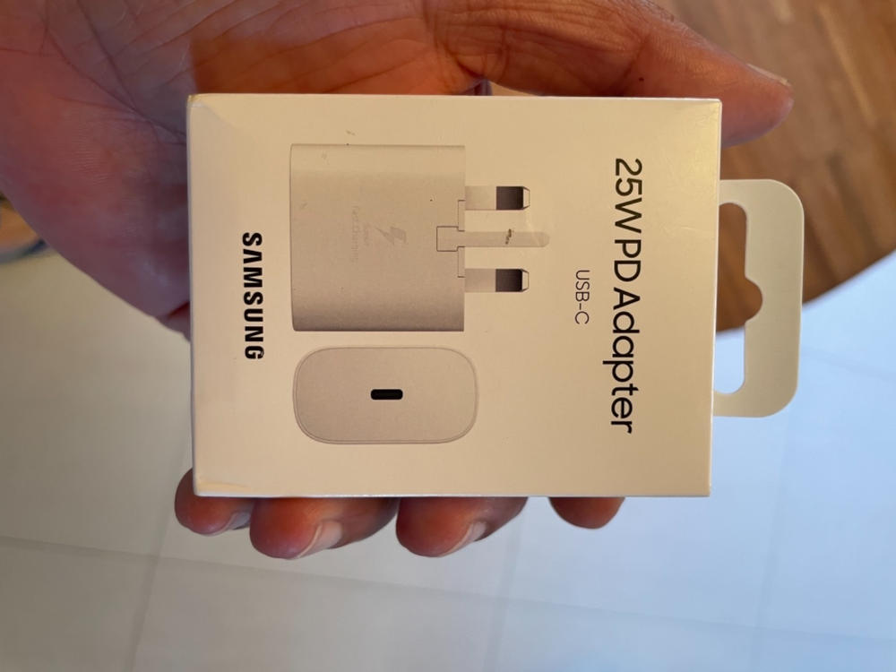 25W Charger Samsung with Power Delivery 3.0 PPS Technology for Galaxy S21 / S21 Plus / S21 Ultra / Note 20 Ultra / Note 20 - UK Plug - White - Customer Photo From Kashif Kalim