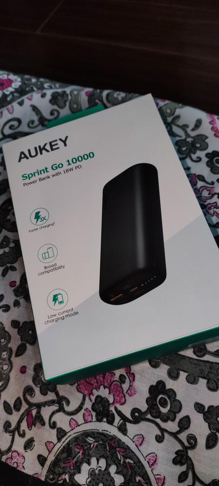 AUKEY Sprint Go mini Portable Charger 10000mAh, USB C Power Bank with 18W PD & Quick Charge 3.0, Portable Phone Charger Compatible with iPhone 12/12 Pro/XS/XR, AirPods, Samsung and Google Pixel - PB-Y36 - Black - Customer Photo From Sheikh Anas Shams