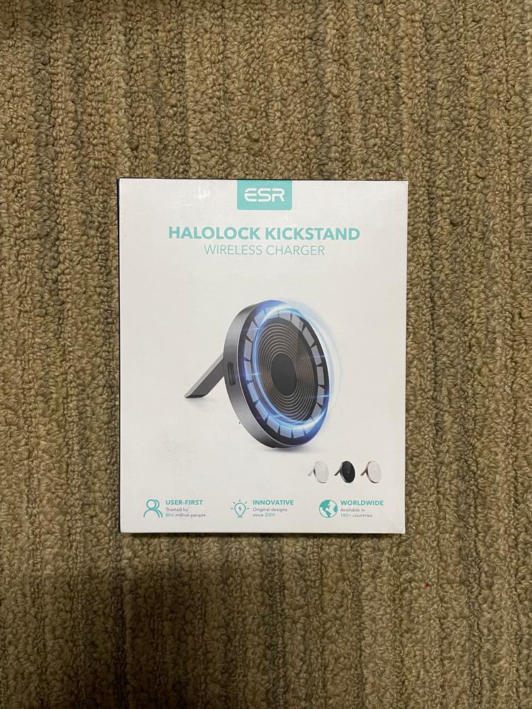 ESR HaloLock Kickstand Wireless Charger, Compatible with iPhone 12/12 mini/12 Pro/12 Pro Max and Magnetic Cases, with 5 ft (1.5 m) Removable Cable (Adapter Not Included) - Black - Customer Photo From Muhammad Awwab