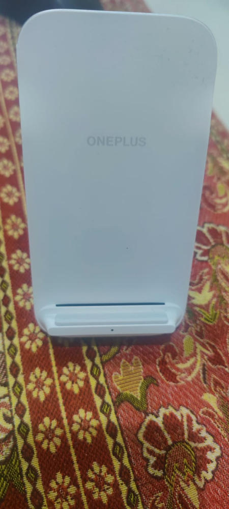 Warp Charger 50 Wireless Charger by OnePlus - White - US - Customer Photo From Ali Ahmad 